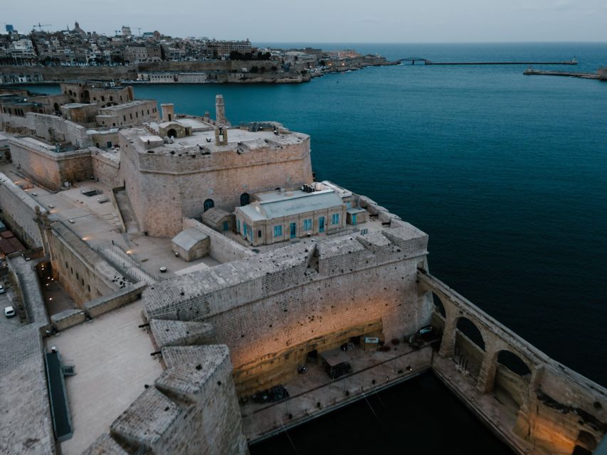 3 cities: Private Insider Walking Tour with Licensed Guide - Birgu (Vittoriosa) streets and Fort St. Angelo: the heart of the Knights