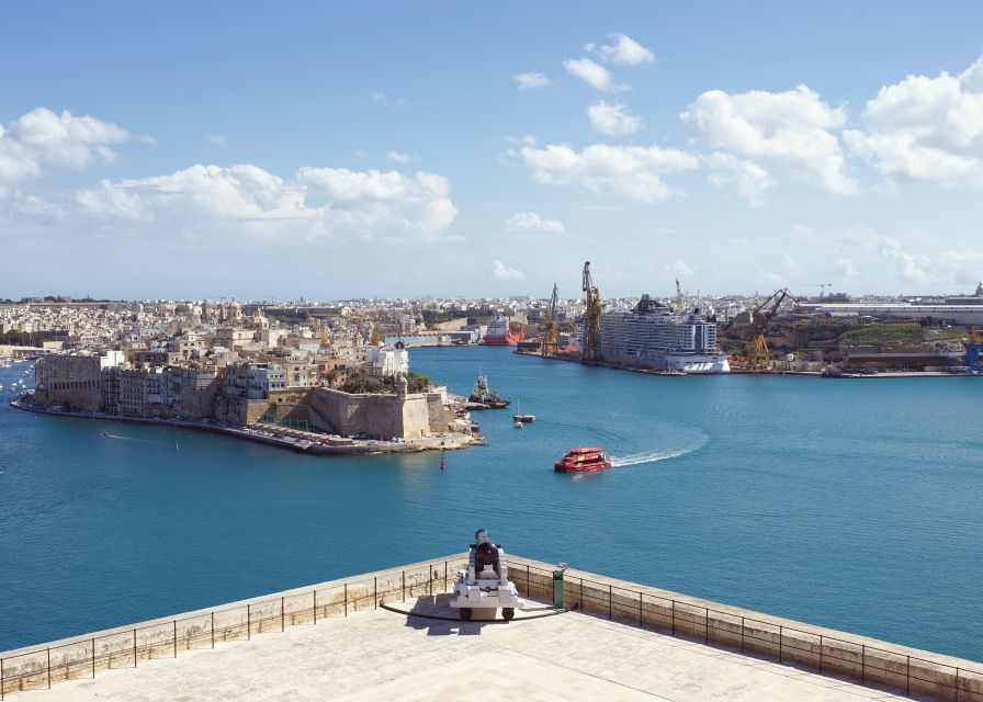 3 cities: Private Insider Walking Tour with Licensed Guide - Cospicua and Senglea: different towns, same harbor story