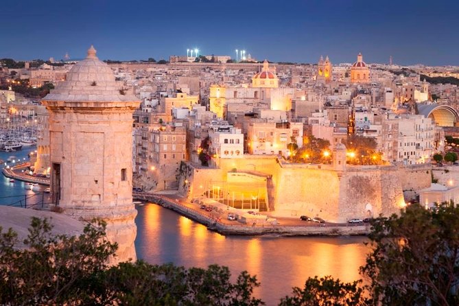 4-hr day tour around Malta - Mosta Rotunda: that huge dome and the quick hit of awe