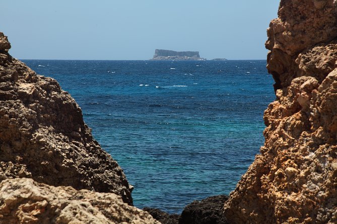Blue Grotto and Marsaxlokk Half-Day Tour from Valletta - Marsaxlokk Harbour Market: Where You’ll Spend Your Free Hour