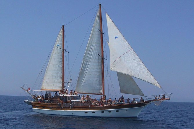 Blue Lagoon: Full-Day Three Island Cruise: Malta, Gozo and Comino - Morning Setup: Mgarr Harbour at 8:00 AM