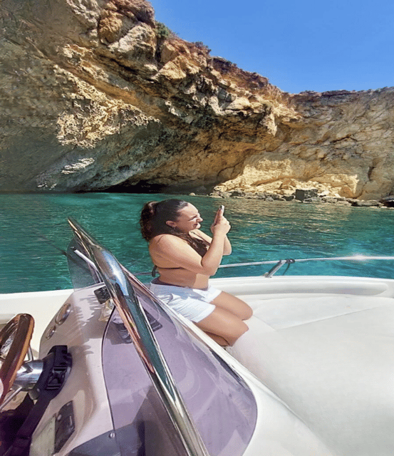 Comino's Best in a Flash: Caves, Coves & Beaches Boat Tour - Crystal Lagoon and Cominotto Island: A More Relaxed Rhythm