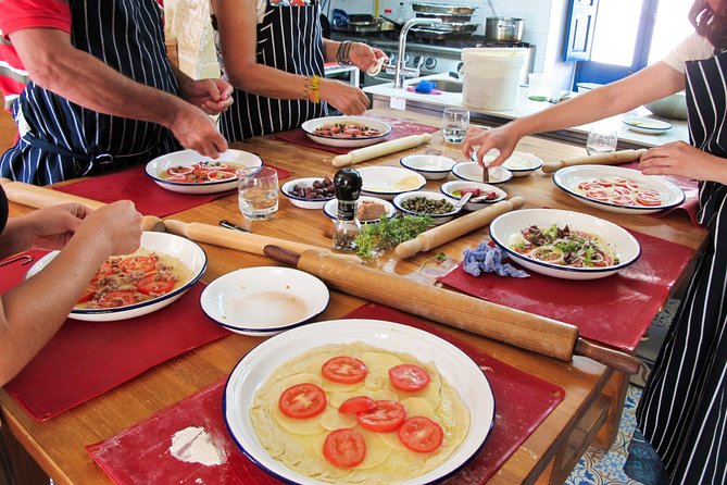 Cooking Class in Gozo with Market Visit - Market walk: where pastizzi and ftira start