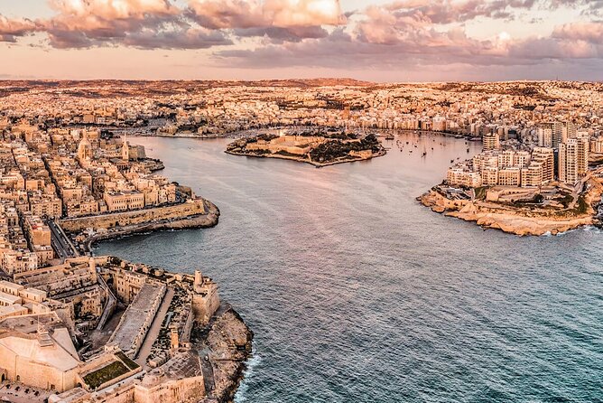 Cruise around Malta's Harbours and Creeks from Sliema - Manoel Island and the Lazzaretto: quarantine-era Malta in one pass