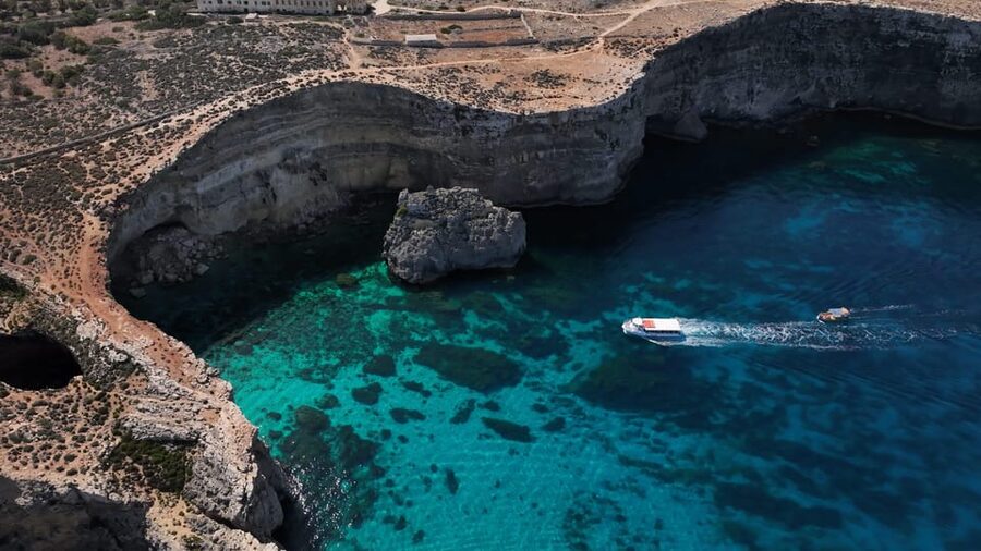 Ferry service to Blue Lagoon (opt. stop in Gozo)& Caves trip - Who this trip suits best (and who should reconsider)