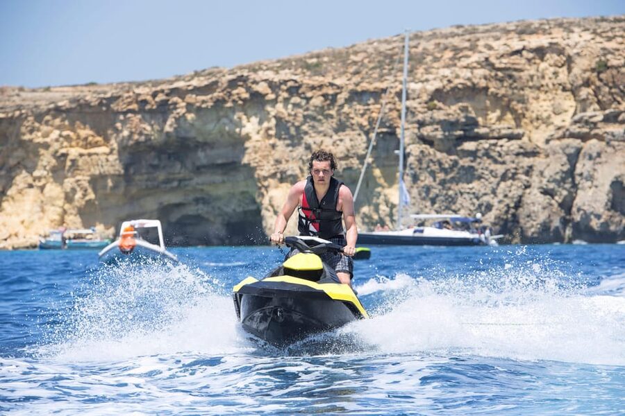 From St. Julian's: Jet Ski Safari to the South of Malta - Timing and pacing: 1.5 hours can feel like more