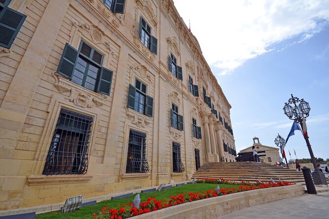 Half Day Guided Walking Tour in Valletta - Meeting up and pacing for a real half-day (about 3 hours)