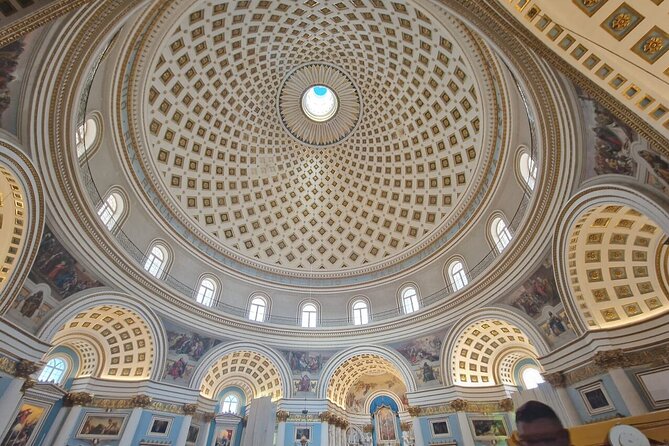 Half Day Shared Tour in Malta - Valletta in One Easy Hour: The Capital With Baroque Streets (and Limited Time)