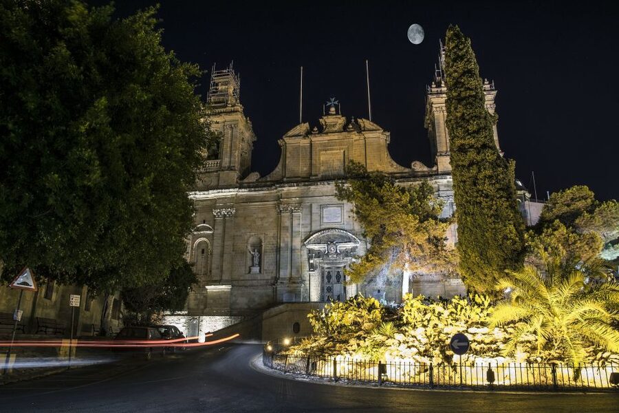 Malta By Night - Valletta, Birgu, Mdina & Mosta - Mosta at night: The Rotunda lighting up summer evenings