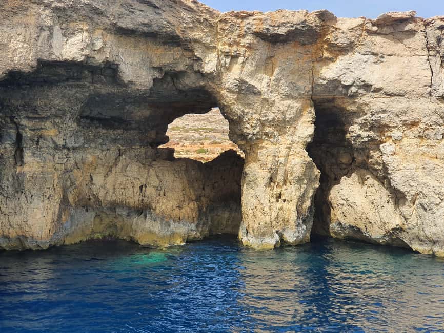Malta: Comino, Blue Lagoon, Crystal Lagoon & Caves Cruise - Where to Sit for the Best Views