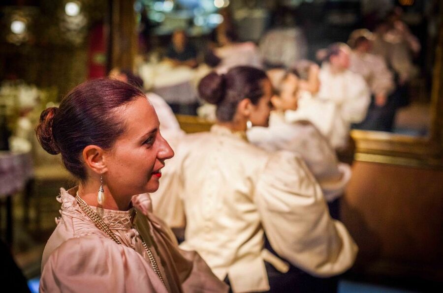 Malta: Folklore Dinner Show at a Traditional Restaurant - Wine, live music, and service energy (the part that makes it memorable)