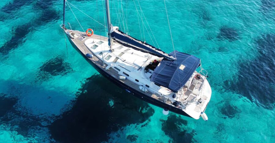 Malta Gozo Comino: Full Day Sailing Charter - The 14-Meter Boat Comfort: Cabins, Hammock Time, and Space to Breathe