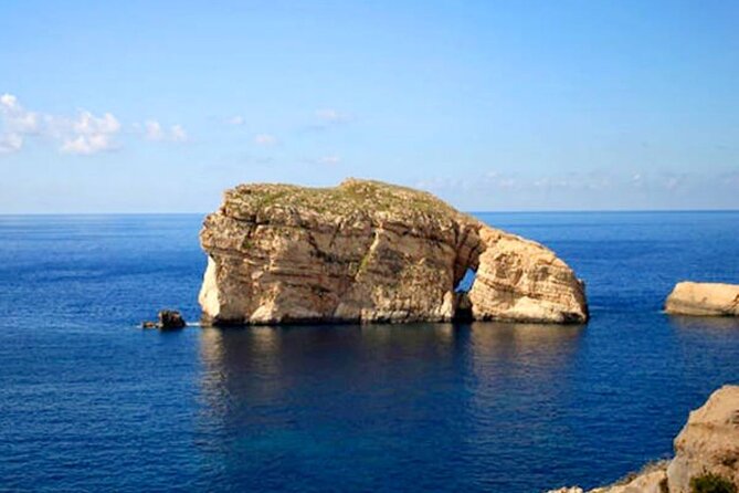 Malta: Gozo Full Day Buggy Tour with lunch and Comino Stop - The Citadel at Victoria: siege stories and dramatic fortification angles