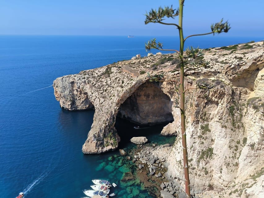 Malta half day customised excursions - Valletta return with Barrakka Gardens: end your day nicely
