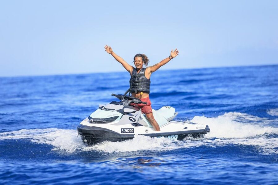 Malta: Jet Ski Safari to St. Paul's Islands or St Thomas Bay - Meeting Sun & Fun Water Sports: Finding the Black Gate and Yellow Line