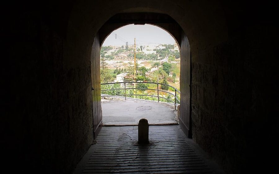 Malta: Mdina and Rabat Walking Tour with Catacombs - Who should book this Mdina and Rabat catacombs tour?