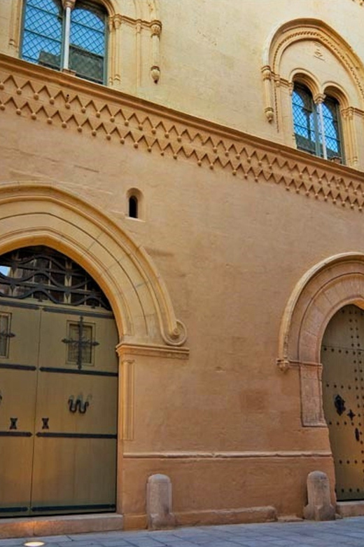 Malta: Mdina and Rabat Walking Tour with Catacombs - Mdina Gate to narrow streets: how this tour helps Mdina click