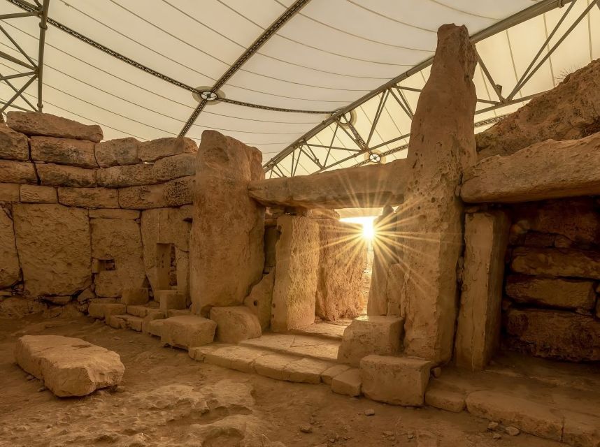 Malta: Prehistoric Temples and Highlights of the South - Blue Grotto: intense cave colors and the weather-based boat add-on