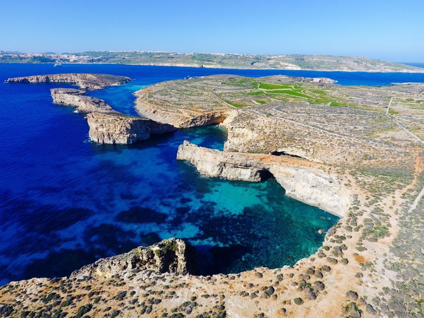 Malta: Private Boat Charter to Blue-Lagoon, Gozo & Comino - A private speedboat day across Comino and Gozo