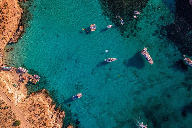 Malta Private Boat Trip: Blue Lagoon, Gozo and Comino T3 - Blue Lagoon and Crystal Lagoon: the swimming time that makes Comino worth it