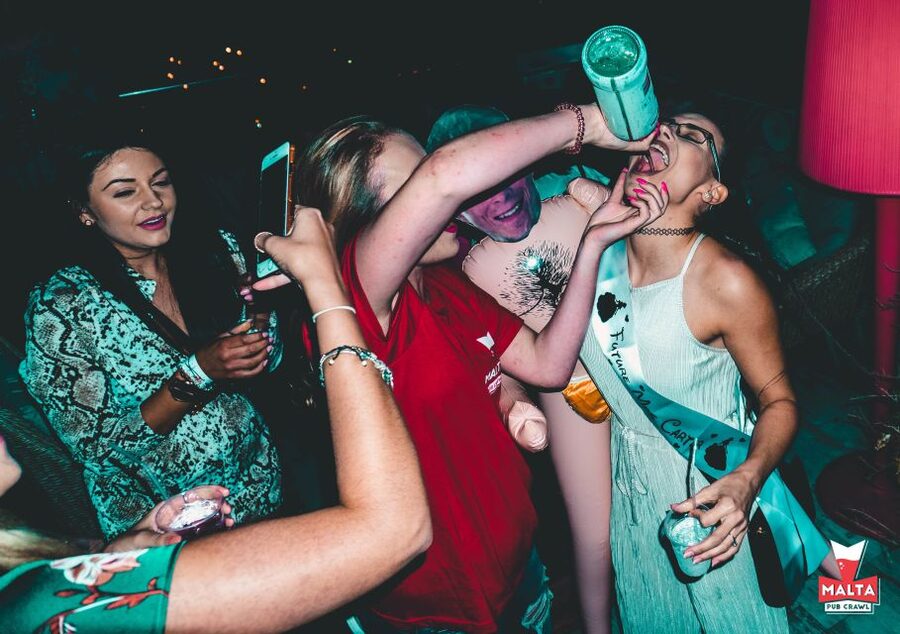 Malta: Pub Crawl of Paceville and St Julian's with Drinks - Guides and group energy: the human part that makes it fun