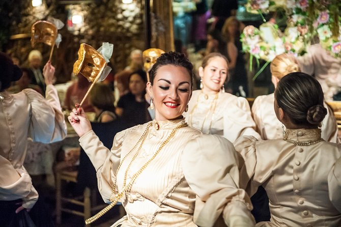 Maltese Folklore Night Tour incl. food and drinks - Timing and Pickup from St Julian’s: What “Easy” Really Means