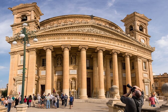 Mdina and Highlights of Malta Full Day Guided Tour Incl. Lunch and Transfers - San Anton Botanical Gardens: palms, ponds, and the President’s neighborhood