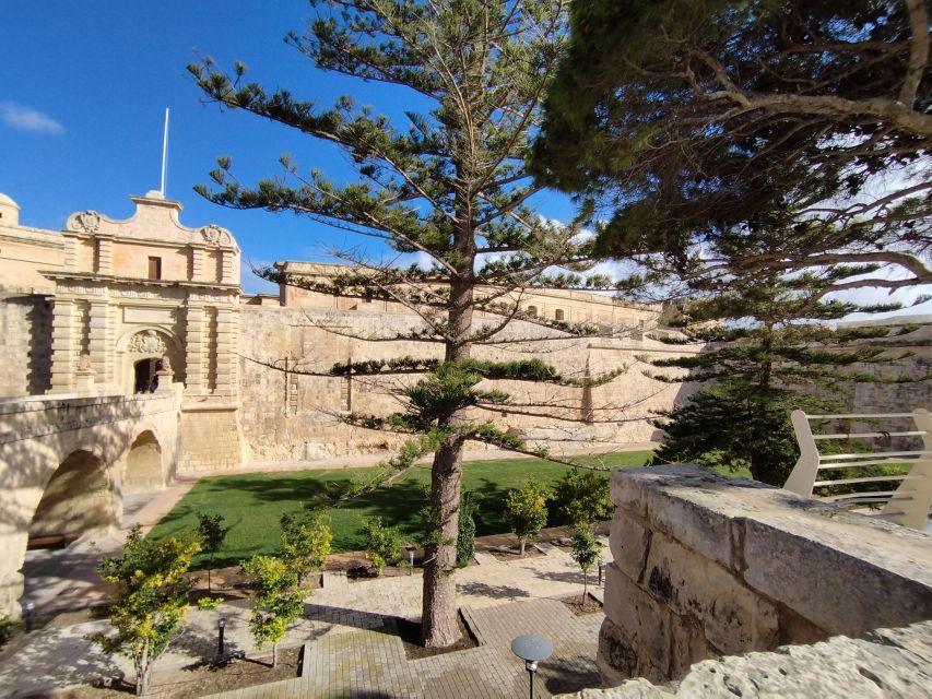 Mdina and Rabat: Guided City Walking Tour - Starting at the Mdina Main Gate: where your tour really begins