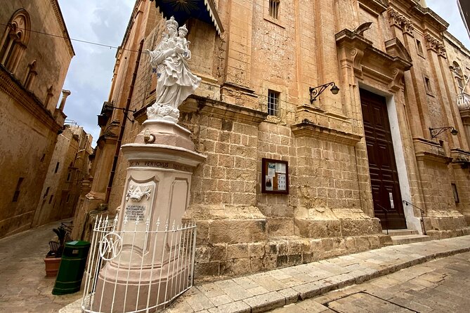 Mdina and Rabat Private Walking Tour - Inguanez Street and the noble-house contrast