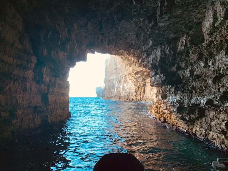 Mellieha: 1:00pm Speedboat round Comino Caves 2h Blue Lagoon - Key points to know before you book