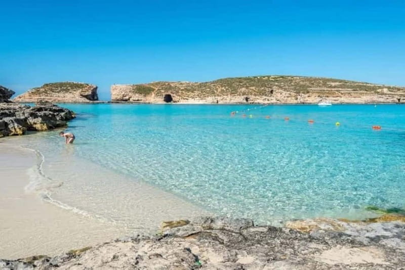 Mellieha: 1:00pm Speedboat round Comino Caves 2h Blue Lagoon - What you see and where the views come from (Santa Marija Tower area included)