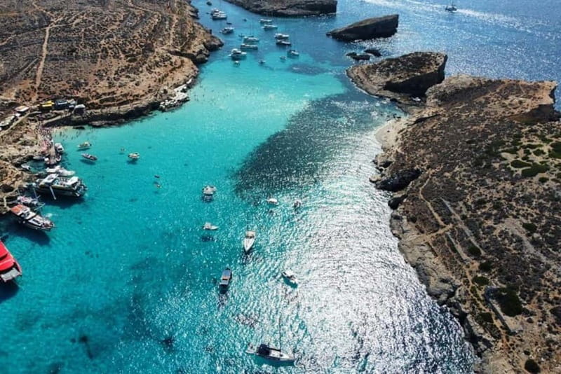 Mellieha: 1:00pm Speedboat round Comino Caves 2h Blue Lagoon - Timing, crowds, and weather reality check