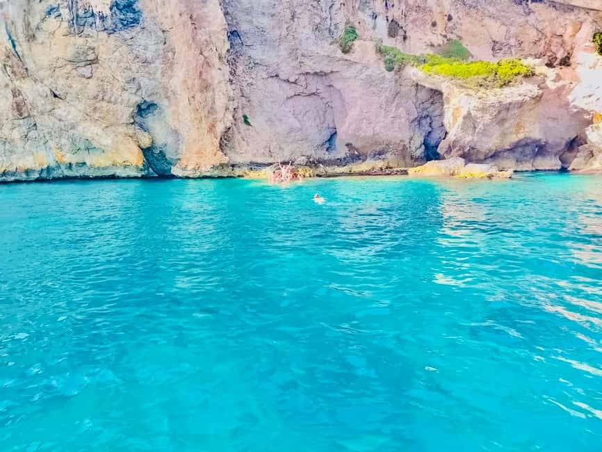 Mgarr/Cirkewwa: Comino, Gozo & Blue Lagoon Private Boat Trip - Comino by private boat: what this 3–4 hour ride really gives you