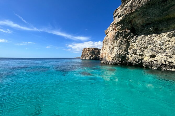 Private Boat Charter Blue Lagoon Crystal Lagoon and Comino - L-Ghar ta Bla Saqaf and Hondoq Bay: Variety Without Wasting Time