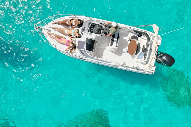 Private Boat Charter Comino, Blue Lagoon, Crystal Lagoon, Gozo - Sliema Promenade start: cruising the Maltese coastline before Comino