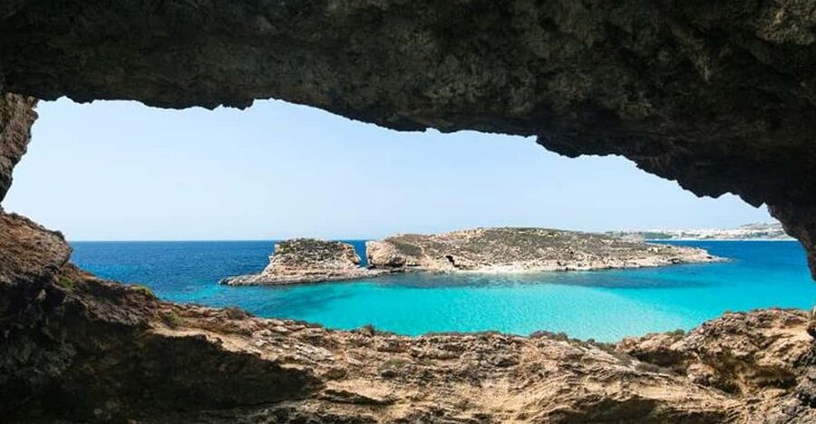 Private Boat Tours From Malta/Gozo: Comino & Blue Lagoon - Why Comino’s Blue Lagoon feels different on your own boat