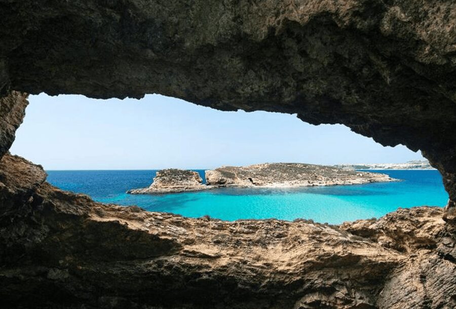 Private Boat Tours From Malta/Gozo: Comino & Blue Lagoon - Skipper-led touches: stories, photo care, and Bluetooth music