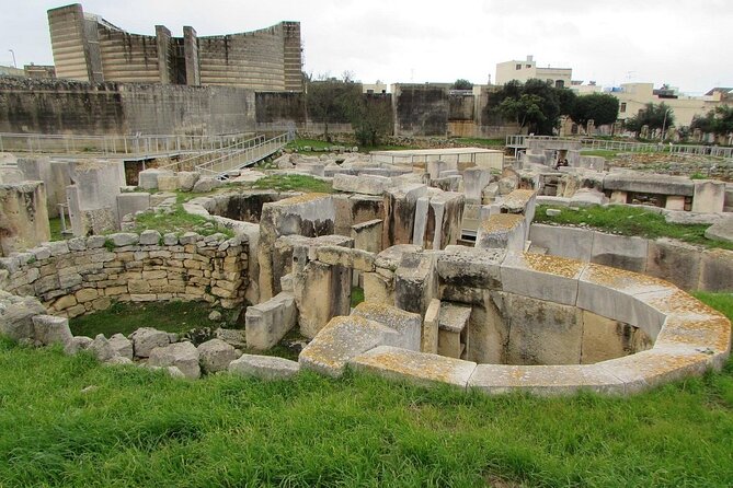 Private Tour in Malta Prehistoric Temples & Mdina - Ħaġar Qim and Mnajdra: cliff-top temples and a built-in sense of place