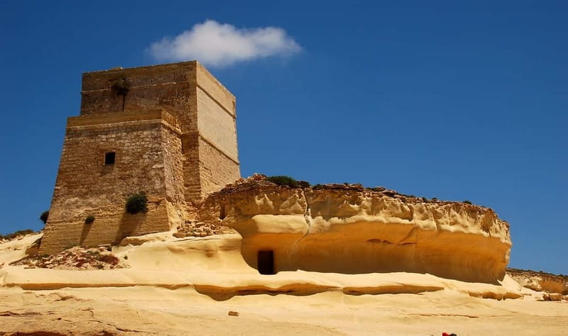 Private Tour in Malta (Private Driver) 6 Hours - Ta Qali Crafts Village: souvenirs with breathing room