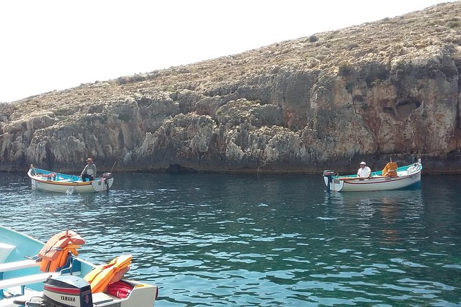 Private Tours around Malta - Blue Grotto Il-Hnejja: the sea-color moment (and boat trip timing)