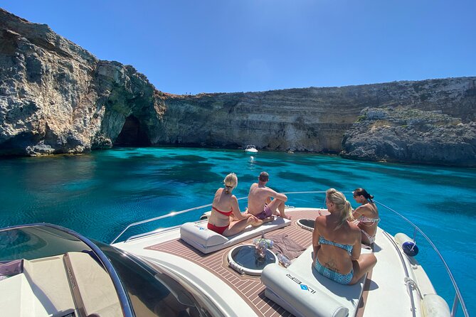 Private Yacht Charter in Malta, Gozo & Comino - Full Day - L-Aħrax (Smugglers Cave): quick stop, great photo setup