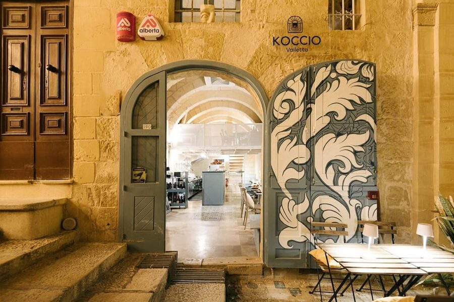 Romantic Italian Cuisine Dinner in Valletta - Wine Plan: Bottle Included, With a Simple Choice