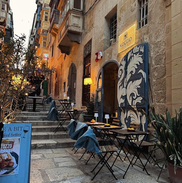 Romantic Wine Tasting Experience at Koccio Valletta - Service style: what “small group” changes