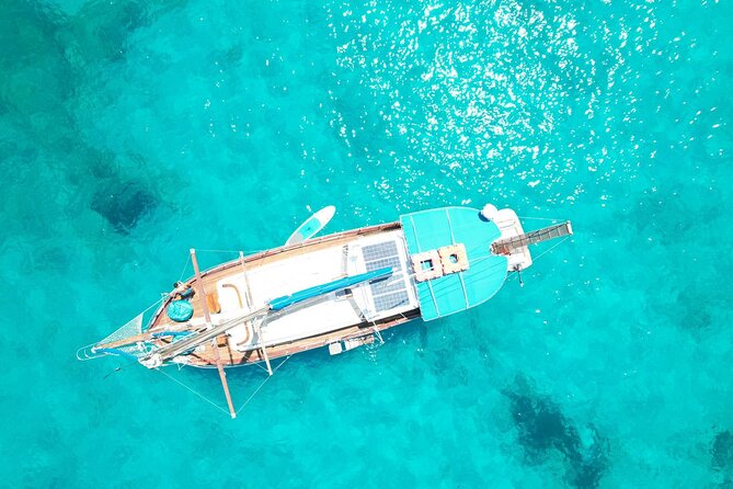 Serenity at Sea: Comino Blue Lagoon Exclusive Day Cruise - The crew and service quality: what Kurt, Kelsey, and Darije signal