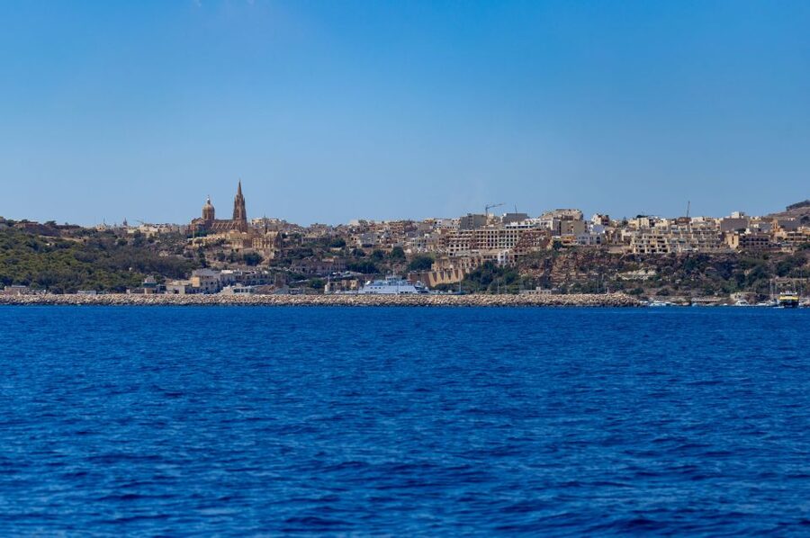 St. Paul's Bay: Gozo, Comino & St. Paul's Bus & Boat Tour - What to pack (and how to make your hour at the lagoon count)