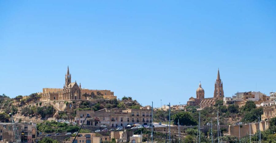 St. Paul's Bay: Gozo, Comino & St. Paul's Bus & Boat Tour - The morning cruise out of Bugibba: views plus guided context