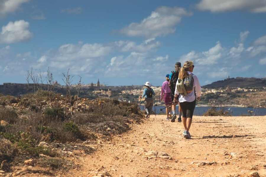 St. Paul's Bay: Gozo, Comino & St. Paul's Bus & Boat Tour - Jumping to Gozo: the bus ride that makes Victoria possible