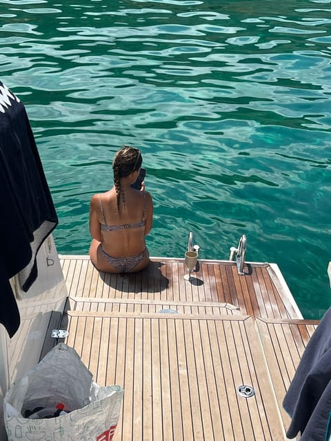 St. Paul's Bay: Half-Day Luxury Catamaran Tour with Drinks - The itinerary rhythm: how you get 2 lagoons and caves in only 4 hours