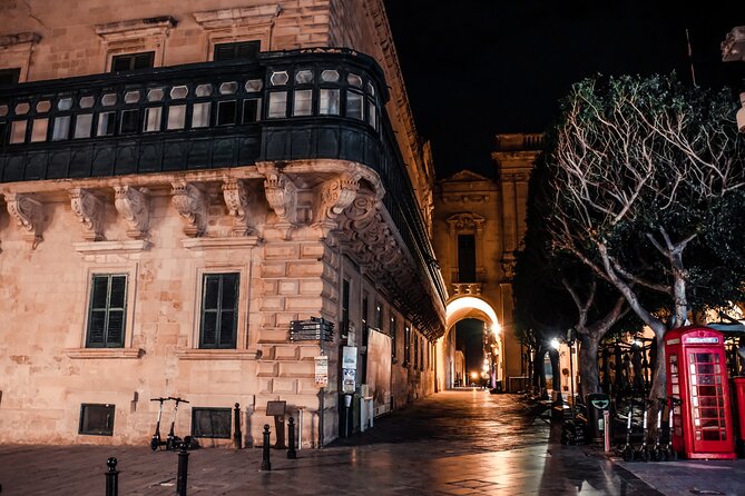 The Dark History of Valletta - Walking Tour - The Church Story That Makes You Look Twice