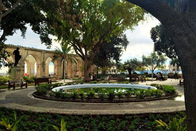 The Original Valletta Walking Tour - A 3-hour Valletta loop that helps you read the city